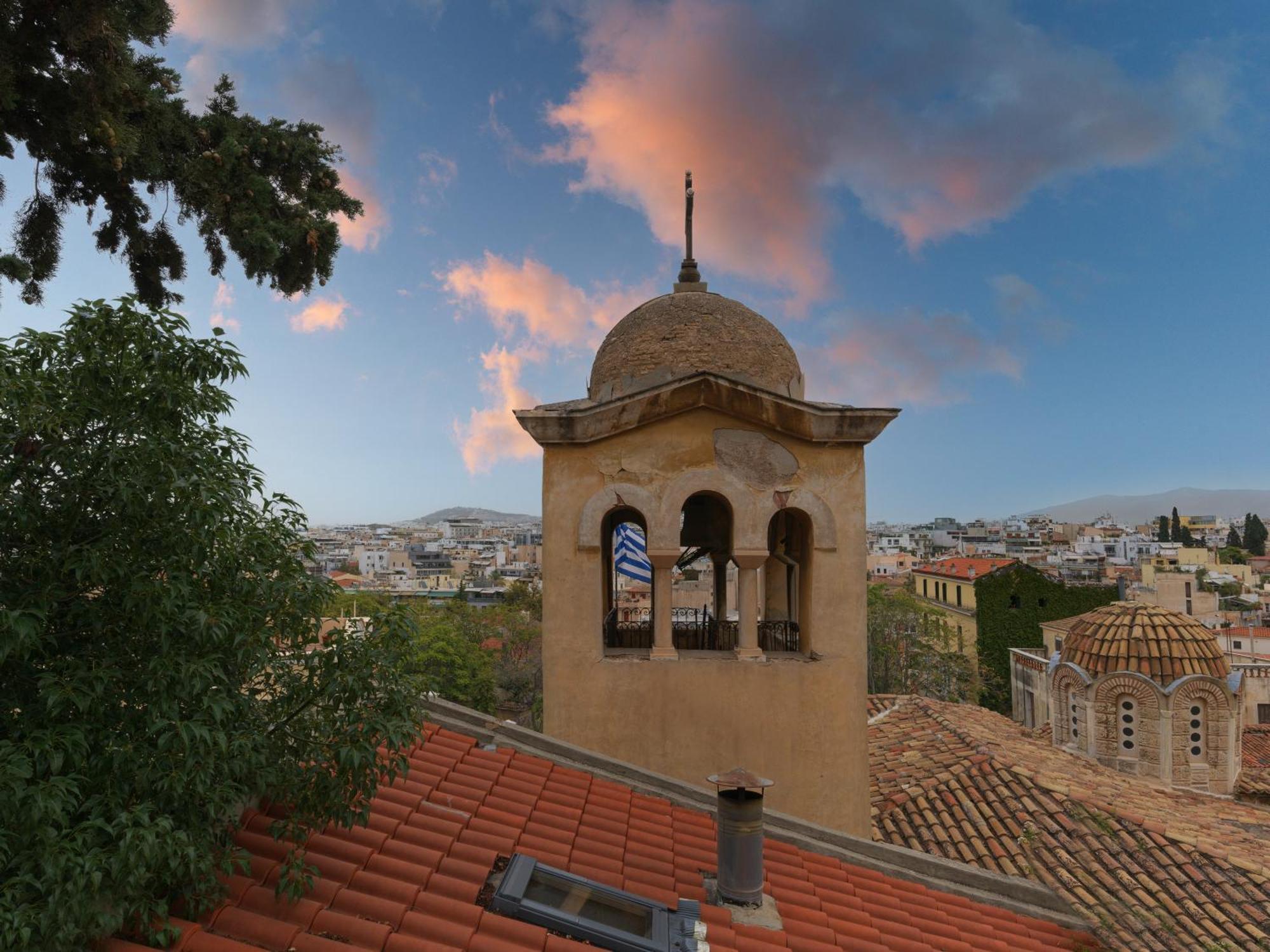 شقة Live At The Acropolis Shadow - Under Super Scenic Anafiotika أثينا المظهر الخارجي الصورة